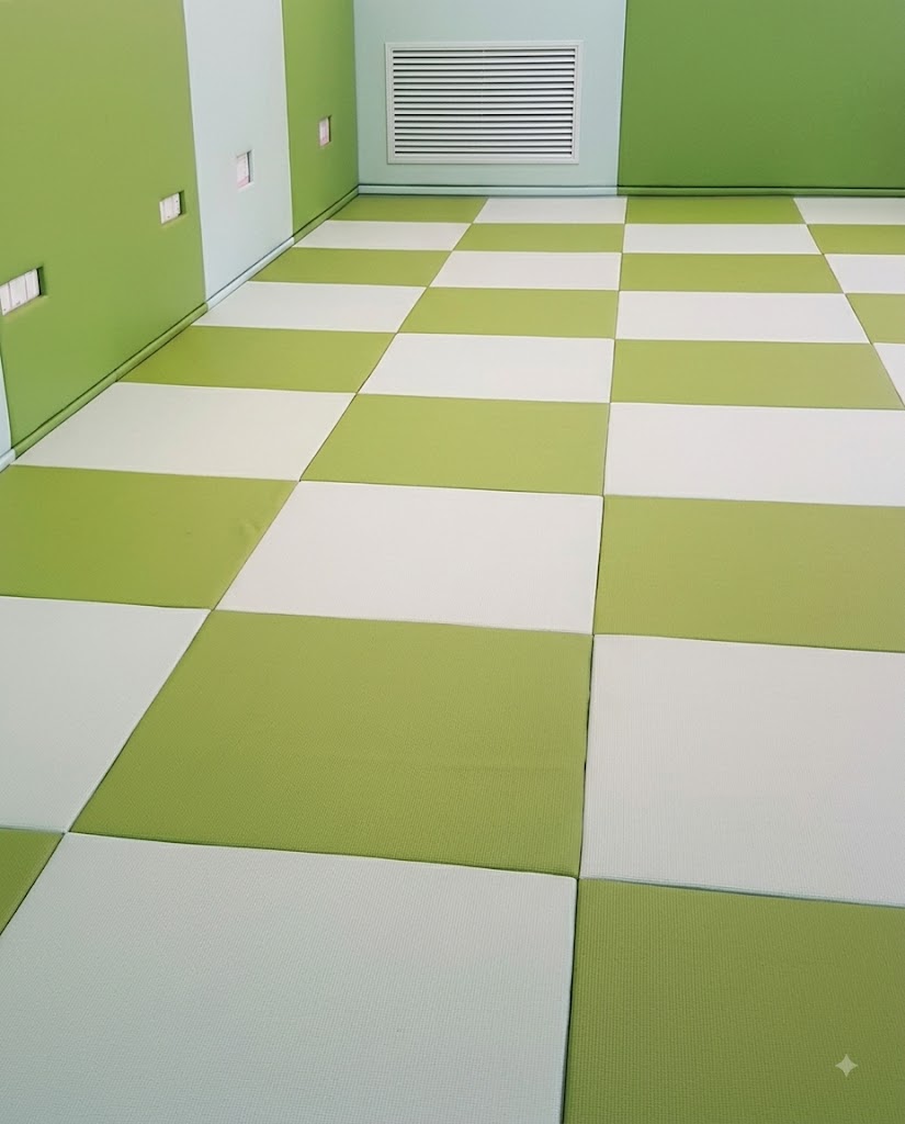 Moon Kids padded floor mat